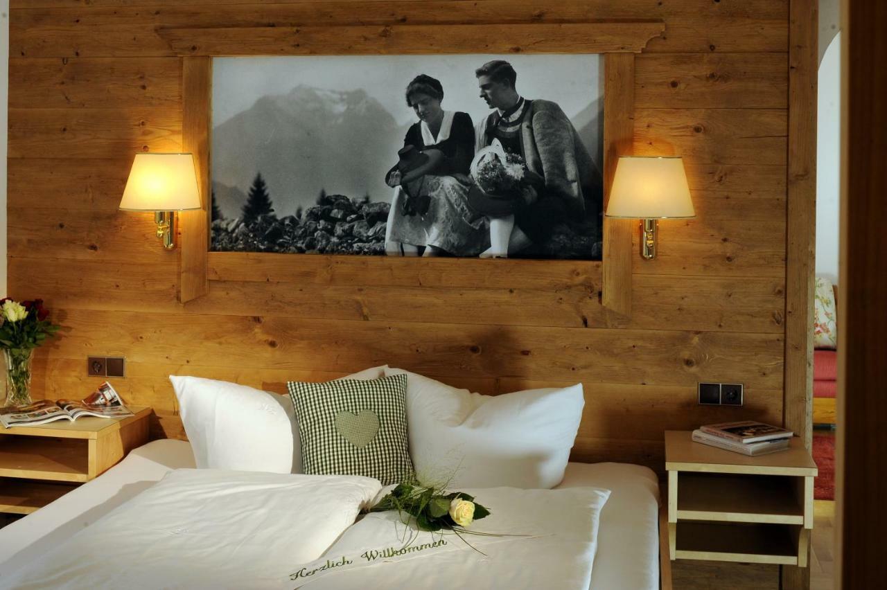 Hotel Viktoria & Landhaus Joggl Mayrhofen Luaran gambar